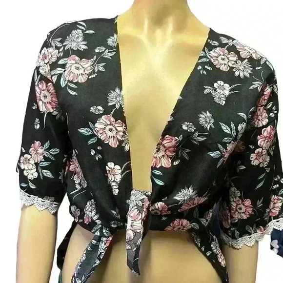 NWOt Self Esteem women’s lightweight floral top L - Picture 1 of 15